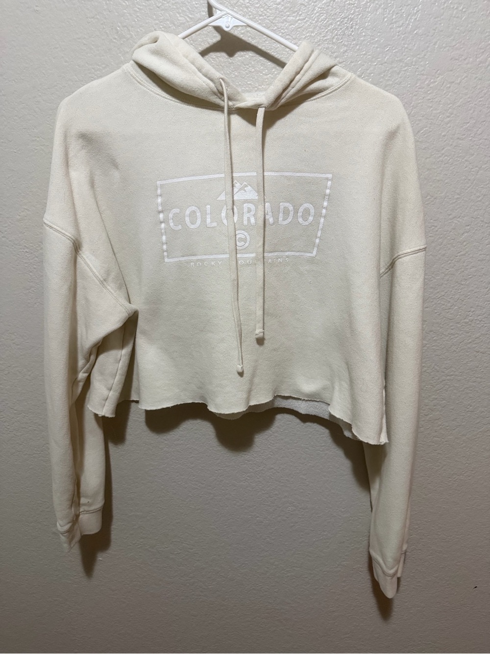 Cream Colorado Cropped Sweatshirt Mountain Graphic Size Medium